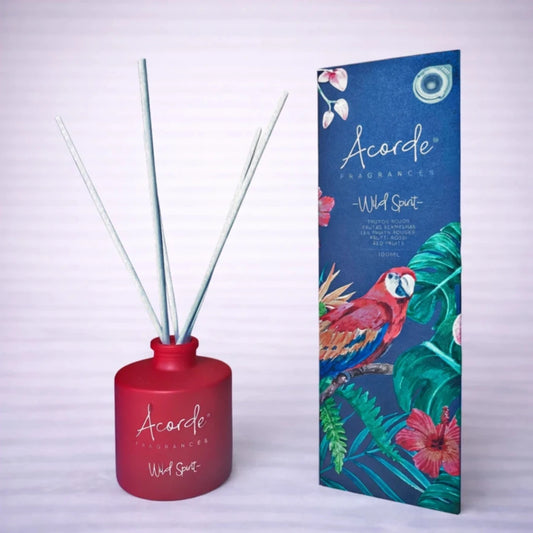 Difusor mikado Wild Spirit frutos rojos con varillas aromáticas y estuche ilustrado, ambientador decorativo para el hogar.