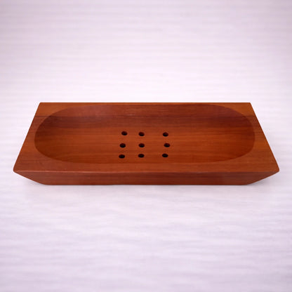 Jabonera clásica de madera de caoba natural con orificios de drenaje, vista superior