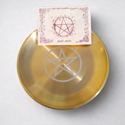 Soporte ritual de latón con pentáculo y tarjeta simbólica de buena suerte, accesorio para rituales y altar espiritual